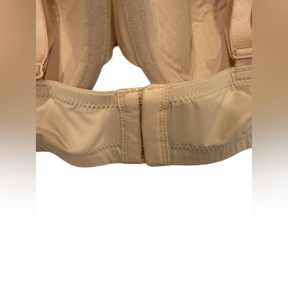 Seamless Tan Bra Auden 40 D Everyday Bra Comfortable, minimalist, office - Picture 3 of 14